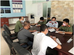 Xử phạt hướng dẫn viên loan tin đưa khách tẩu thoát khỏi vùng dịch COVID-19