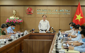 Thi tốt nghiệp THPT: Không bật điều hoà, mở tất cả cửa sổ phòng thi