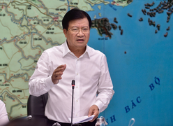 Phó Thủ tướng Trịnh Đình Dũng: Khẩn trương chống bão vẫn phải đảm bảo phòng dịch