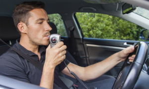 Ô tô có thể phải trang bị dụng cụ đo nồng độ cồn