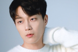 Nhiều sao Hàn vạ miệng, đánh cảnh sát khi say xỉn