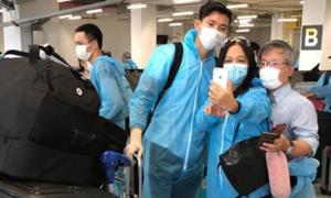 Văn Hậu về Việt Nam, cách ly 14 ngày ở Quảng Ninh