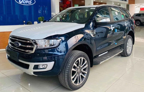 Ford Everest giảm giá 200 triệu đồng xả hàng tồn