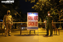 Ảnh: Trắng đêm tại các chốt phòng dịch COVID-19 ở Đắk Lắk