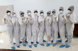 Bác sĩ tình nguyện hỗ trợ Đà Nẵng: 'Tôi khóc khi nhìn đồng nghiệp kiệt sức'