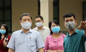 Phó Chủ tịch TP.HCM đi thị sát điểm thi tốt nghiệp THPT ở ngoại thành