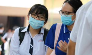 Thi Văn tốt nghiệp THPT: Đề hay, đánh thức lòng yêu nước của sĩ tử