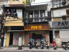 Nhà hàng, khách sạn phố cổ Hà Nội tiếp tục đóng cửa do COVID-19