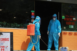 Trước khi mắc COVID-19, nhân viên giao hàng pizza ở Hà Nội từng 2 lần âm tính