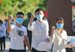 Đề tiếng Anh dễ, thí sinh vui mừng kết thúc môn thi cuối kỳ thi tốt nghiệp THPT