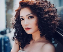 Vẻ đẹp lộng lẫy tuổi 39 của Nhung 'Phía trước là bầu trời'