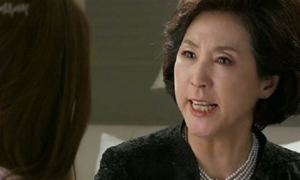 Tố mẹ chồng ác, bắt đi làm ngay khi sẩy thai, cô gái bị dân mạng mắng nhu nhược