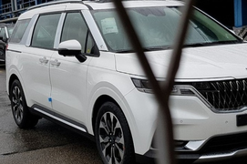 Kia Sedona 2021 lộ diện trước ngày ra mắt