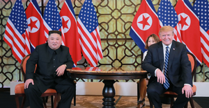 Nhà báo Mỹ tiết lộ 25 bức thư cá nhân giữa Tổng thống Trump và ông Kim Jong-un