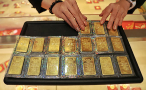 Chênh lệch giá vài triệu đồng/lượng: Rủi ro đầu tư vào vàng vẫn hiện hữu