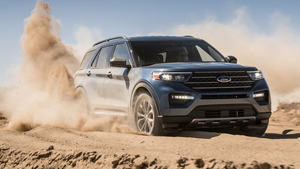 Ford Explorer 2021 hạ giá 