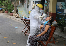 Một gia đình có 4 người nhiễm SARS-CoV-2