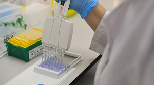 Nga bắt đầu sản xuất vaccine chống COVID-19