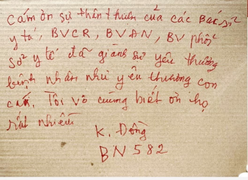 Bệnh nhân COVID-19 từ 'cửa tử' trở về ghi lời cảm ơn bác sĩ trên giường bệnh