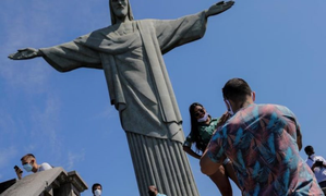 Bản tin COVID-19 thế giới ngày 17/8: Brazil mở cửa trở lại nhiều điểm du lịch