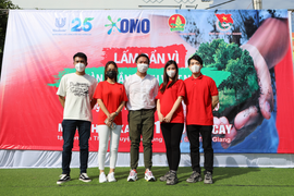 Đông Nhi, Phạm Quỳnh Anh trồng rừng tạo màn chắn xanh cho Việt Nam