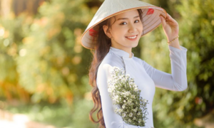 Ảnh: Ngỡ ngàng trước vẻ đẹp trong veo của nữ sinh Đắk Lắk 