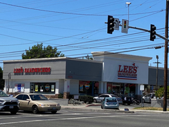 Thu hồi hơn 250.000 kg thịt của Lee’s Sandwiches