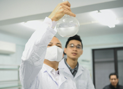 84 thí sinh đầu tiên trúng tuyển Đại học Dược Hà Nội dù chưa có điểm thi THPT