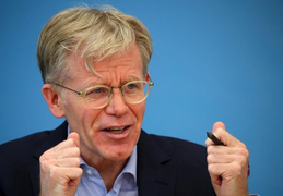 WHO kêu gọi tiêm phòng cúm rộng rãi để phòng COVID-19