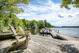 Đẹp ngất ngây loạt biệt thự ven hồ siêu đắt đỏ