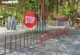 Lịch trình dày đặc của thầy giáo mắc COVID-19 từng coi thi tốt nghiệp THPT 