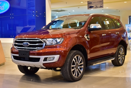 Ford Everest dẫn đầu phân khúc SUV hạng trung tháng 7