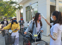 Gần 1.300 người là F1, F2 của thầy giáo mắc COVID-19 ở Quảng Nam