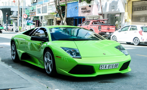 Lamborghini Murcielago màu xanh cốm tái xuất tại TP.HCM