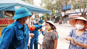 Nhân viên quản lý chợ, tổ trưởng dân phố mắc COVID-19, Đà Nẵng thông báo khẩn