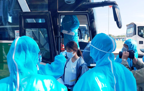 Quảng Ngãi điều xe đón hơn 720 người mắc kẹt tại vùng dịch Đà Nẵng