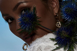 H'Hen Niê: Vinh quang, danh hiệu quá sức tưởng tượng của cô gái miền núi như tôi