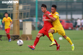 Tuyển Việt Nam đá giao hữu với U22, lấy tiền vé ủng hộ đồng bào vùng lũ lụt