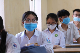 Hà Nội yêu cầu học sinh đeo khẩu trang trong lớp