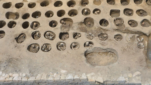 Phát hiện nghĩa địa chôn hàng nghìn hài cốt ở Nhật Bản