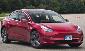 Tesla Model 3 được lòng người Mỹ nhất