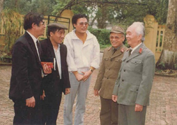 Tác giả bài thơ 'Vị tướng già' và cuộc gặp khó quên với Đại tướng Võ Nguyên Giáp