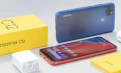 Cận cảnh Realme C12 với pin 'khủng' 6.000mAh vừa ra mắt tại Việt Nam