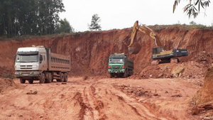 Mỏ đất ở Bắc Giang 'nuốt' di tích trăm tuổi đền Hố Dứa