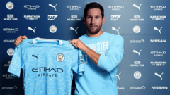 Man City chi 700 triệu Euro giúp Messi vượt 'mê hồn trận' của Barca?