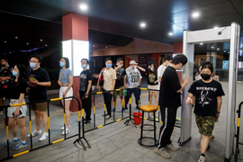 Gần 5.800 người Trung Quốc bị bắt vì các tội liên quan đến COVID-19