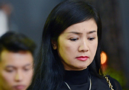 NSND Lan Hương, Thu Hà nghẹn ngào tiễn đưa 'A Phủ' Trần Phương