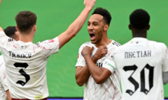 Ghi bàn hạ Liverpool, sao Arsenal ăn mừng tưởng nhớ 'Chiến binh Báo đen'