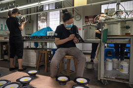 'Ngay cả khi bị đánh thuế 25%, chi phí sản xuất ở Trung Quốc vẫn rẻ hơn ở Mỹ'