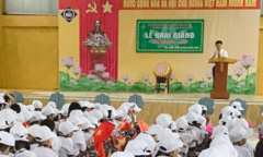 Cô giáo lương hơn 8 triệu đồng viết đơn xin thôi việc vì không đủ sống